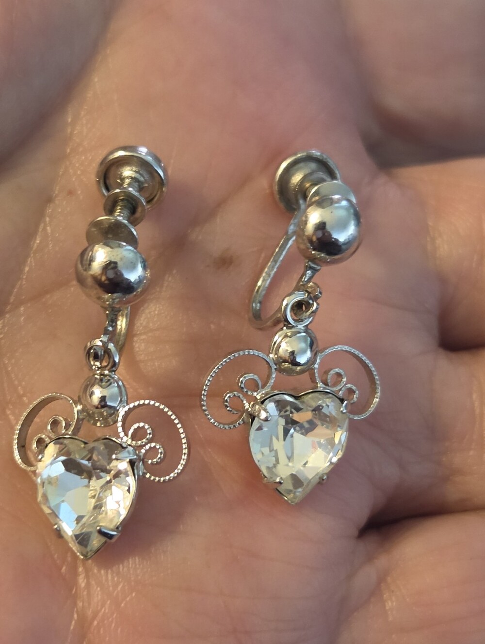 Vintage Rare Faceted Prong Set Hearts Dixelle Sterling Screwback Earrings